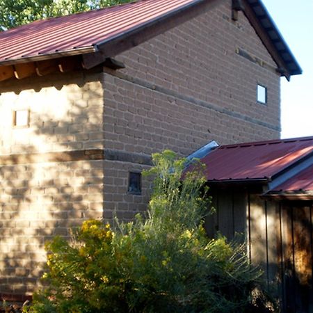 Silver River Adobe Inn Bed And Breakfast ฟาร์มิงตัน ภายนอก รูปภาพ