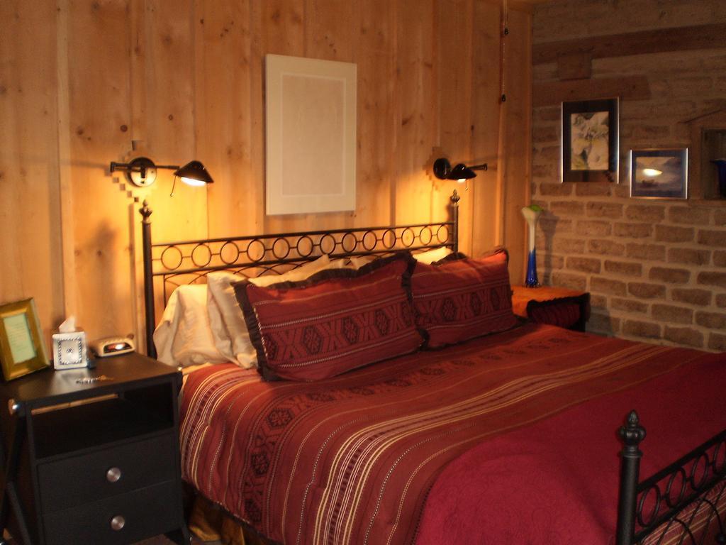 Silver River Adobe Inn Bed And Breakfast ฟาร์มิงตัน ภายนอก รูปภาพ