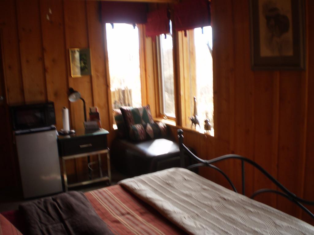 Silver River Adobe Inn Bed And Breakfast ฟาร์มิงตัน ภายนอก รูปภาพ