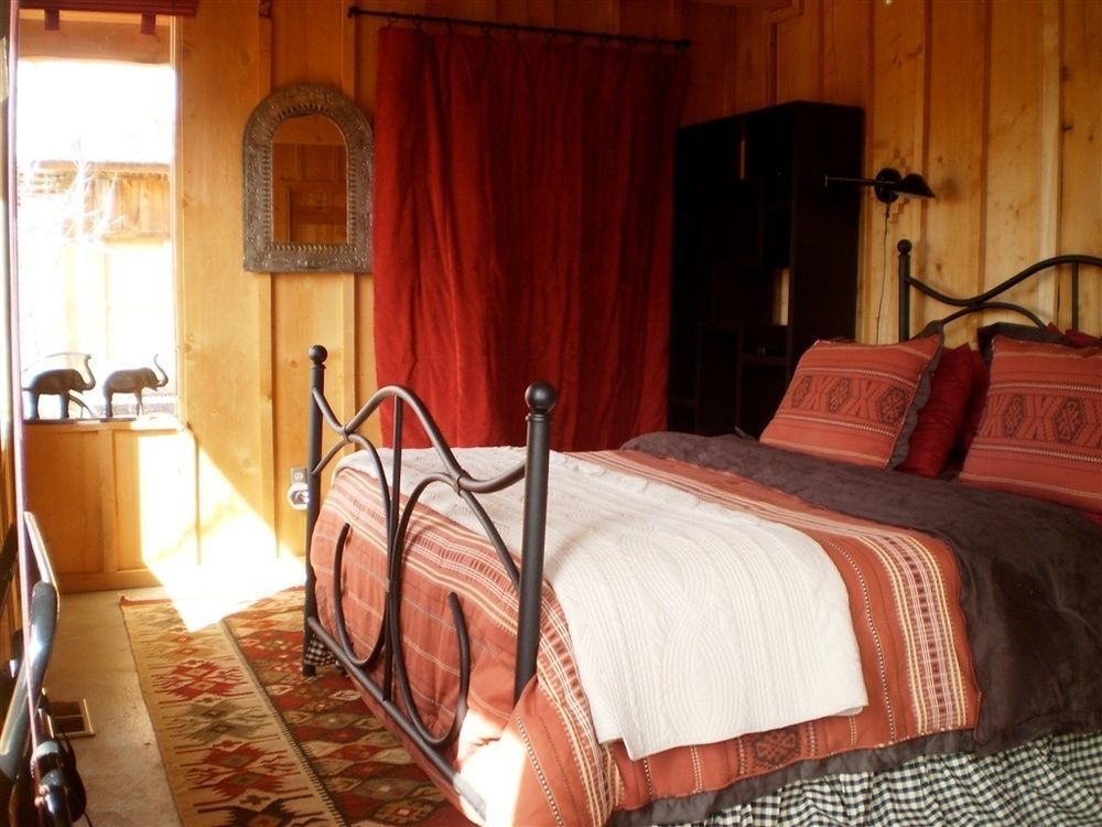 Silver River Adobe Inn Bed And Breakfast ฟาร์มิงตัน ภายนอก รูปภาพ