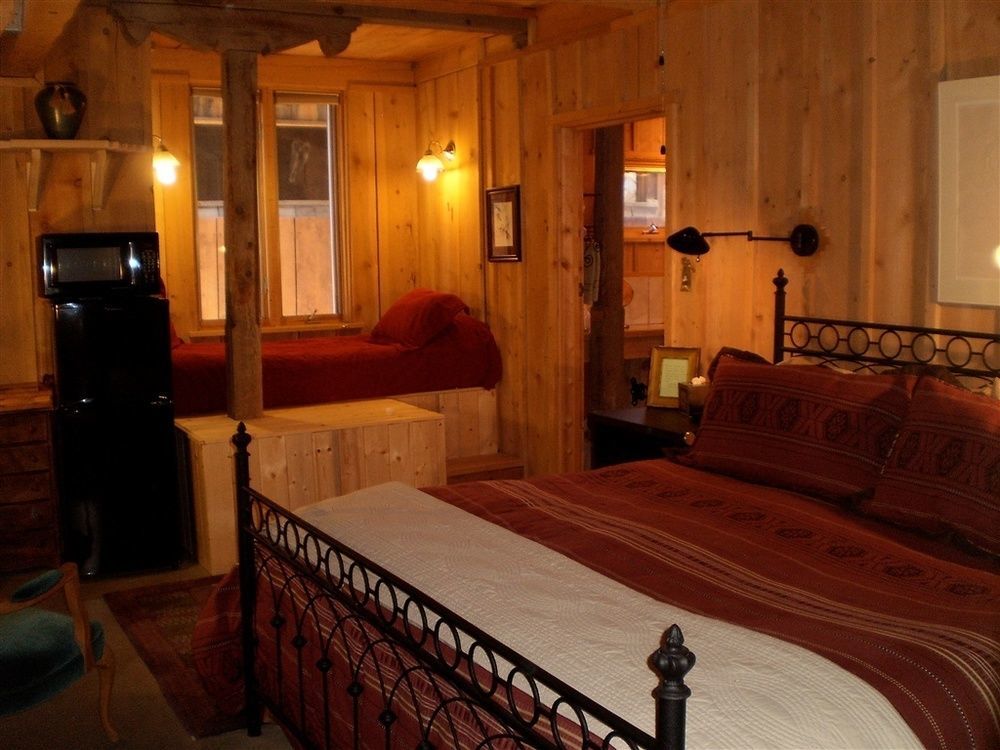 Silver River Adobe Inn Bed And Breakfast ฟาร์มิงตัน ภายนอก รูปภาพ