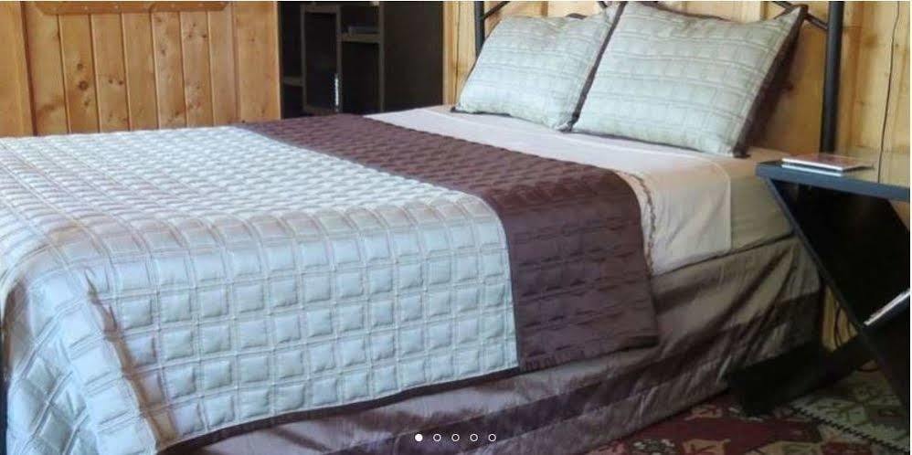 Silver River Adobe Inn Bed And Breakfast ฟาร์มิงตัน ภายนอก รูปภาพ